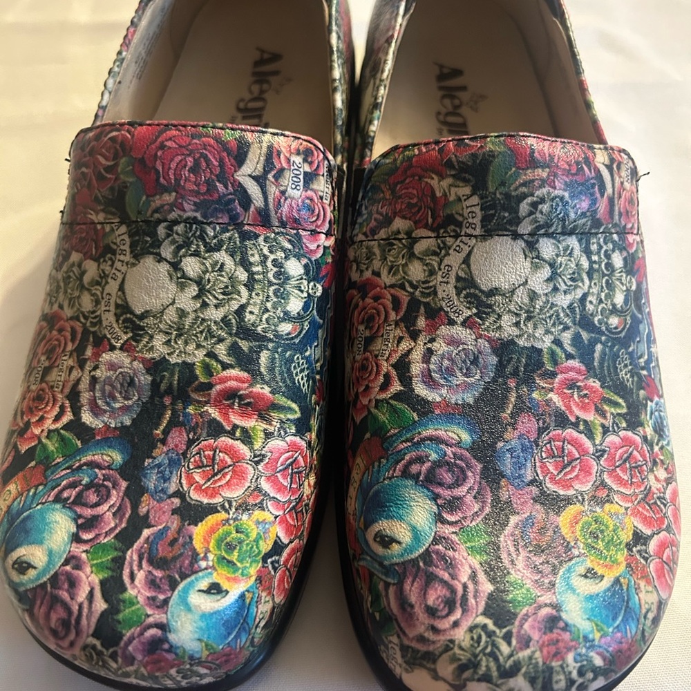 Alegria Women's Vibrant Floral Mules